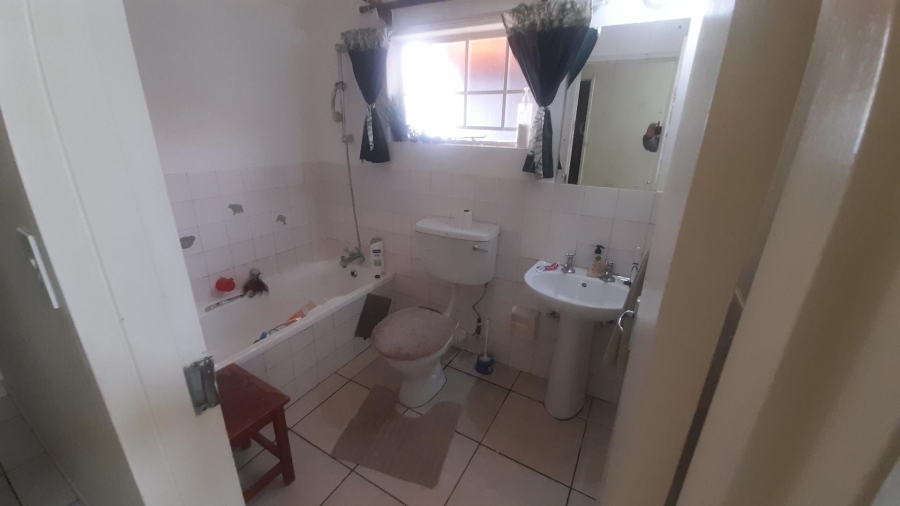 3 Bedroom Property for Sale in Ifafi North West